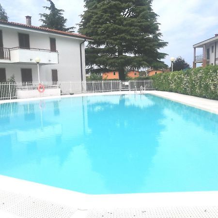 Appartamento A Peschiera Del Garda Con Piscina Zewnętrze zdjęcie